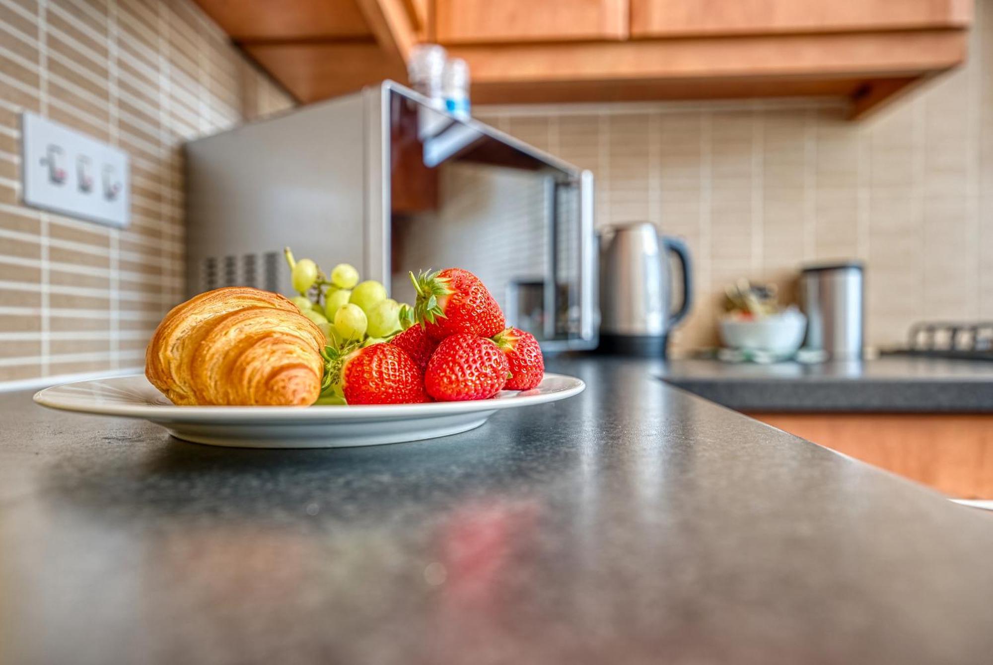 Nec Exhibitor Home, Stay Near Birmingham Airport Екстер'єр фото