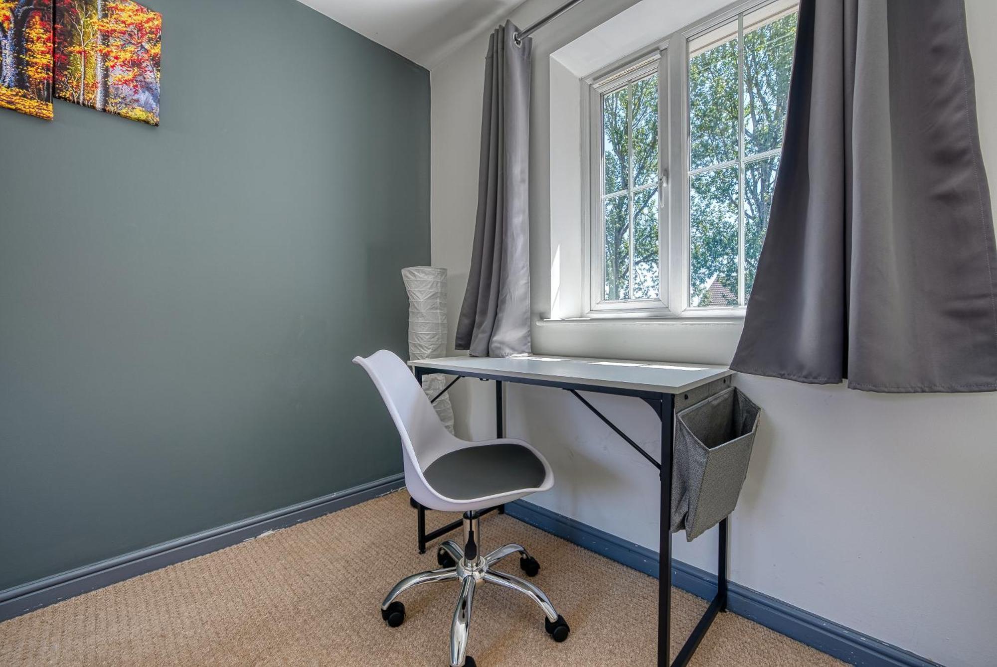Nec Exhibitor Home, Stay Near Birmingham Airport Екстер'єр фото